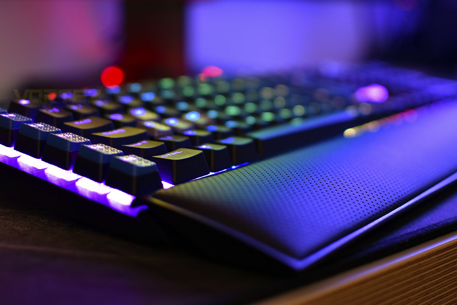 CORSAIR K95 RGB Platinum XT Review - corsair_k95_rgb_platinum_xt_rgb2.jpg